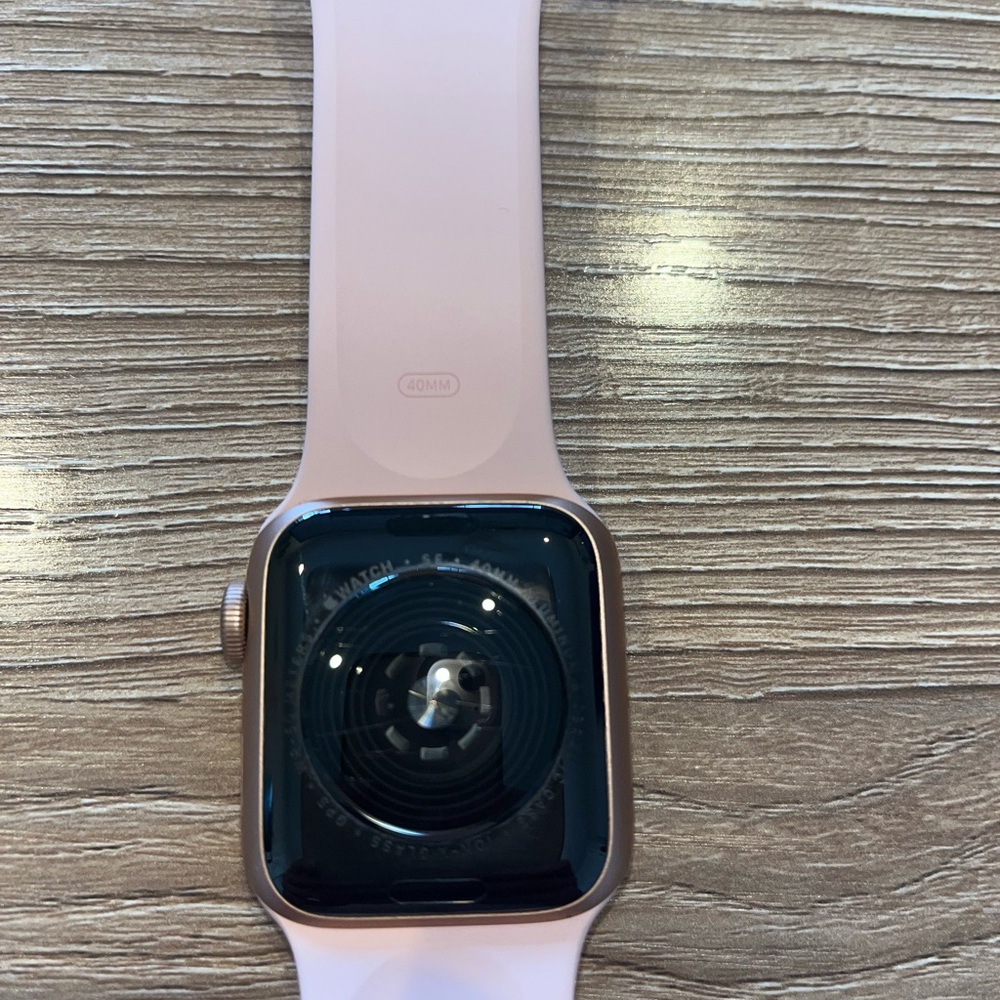 Apple Smartwatch and bands - Picture 3 of 6